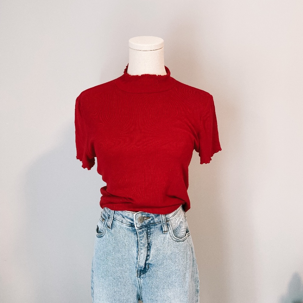Red Lettuce Edge Mock Neck T Shirt | Garage